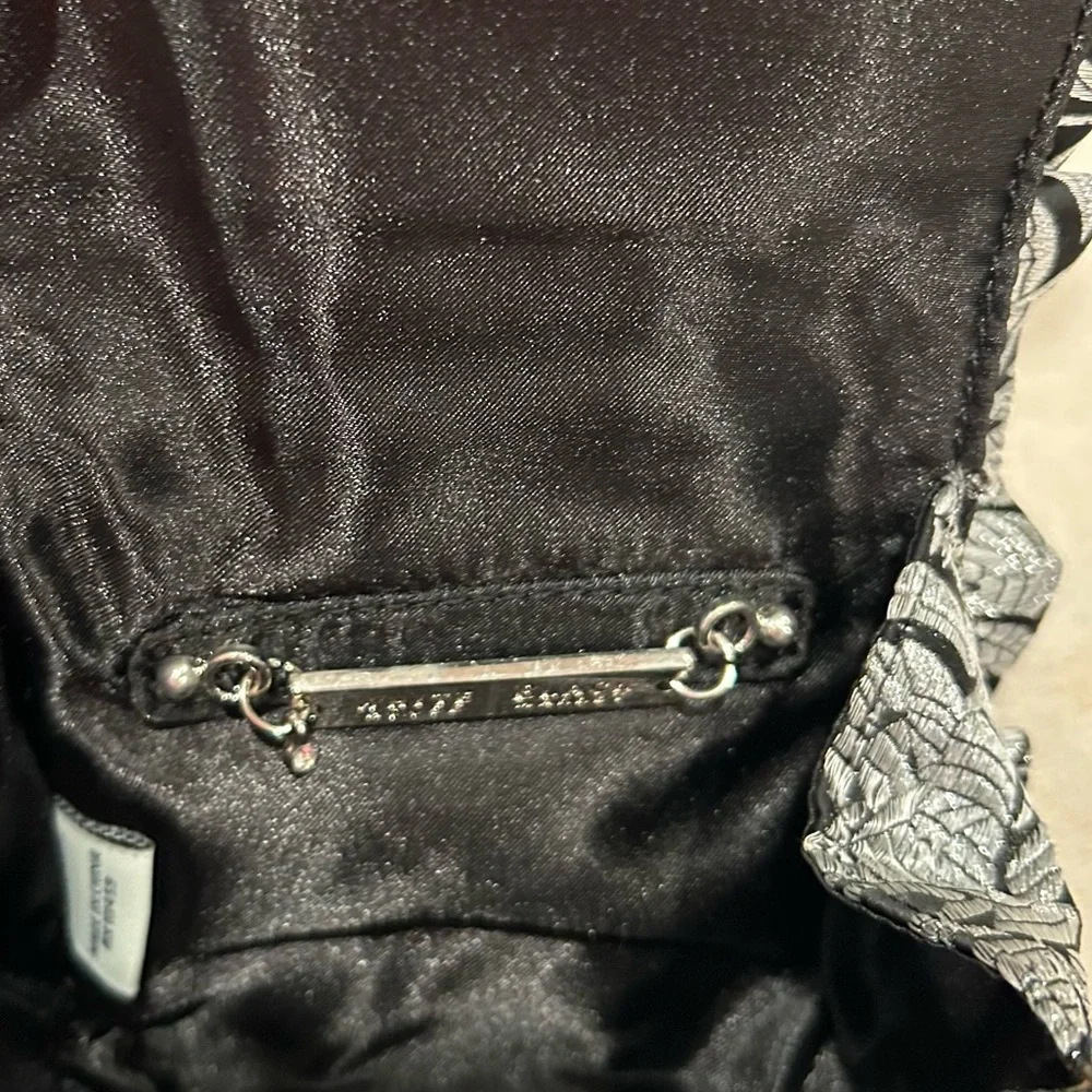 White House Black Market Silver and Black Bow Wristlet, Rare Find - Picture 4 of 6